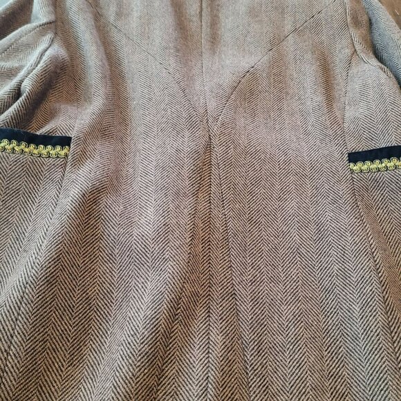 Soft Surroundings Herringbone Blazer W/ Gold Trim size PM - Picture 4 of 7